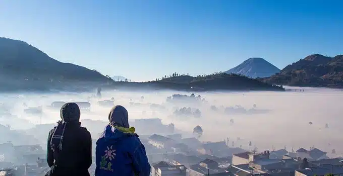 Liburan Seru Bareng Keluarga? Ini Rekomendasi Penginapan di Dieng untuk Keluarga yang Nyaman dan Bikin Betah Liburan Seru Bareng Keluarga? Ini Rekomendasi Penginapan di Dieng untuk Keluarga yang Nyaman dan Bikin Betah